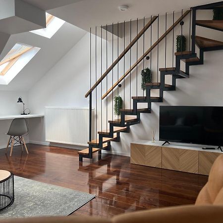 Cozy Loft Apartment In Zagreb Center Buitenkant foto