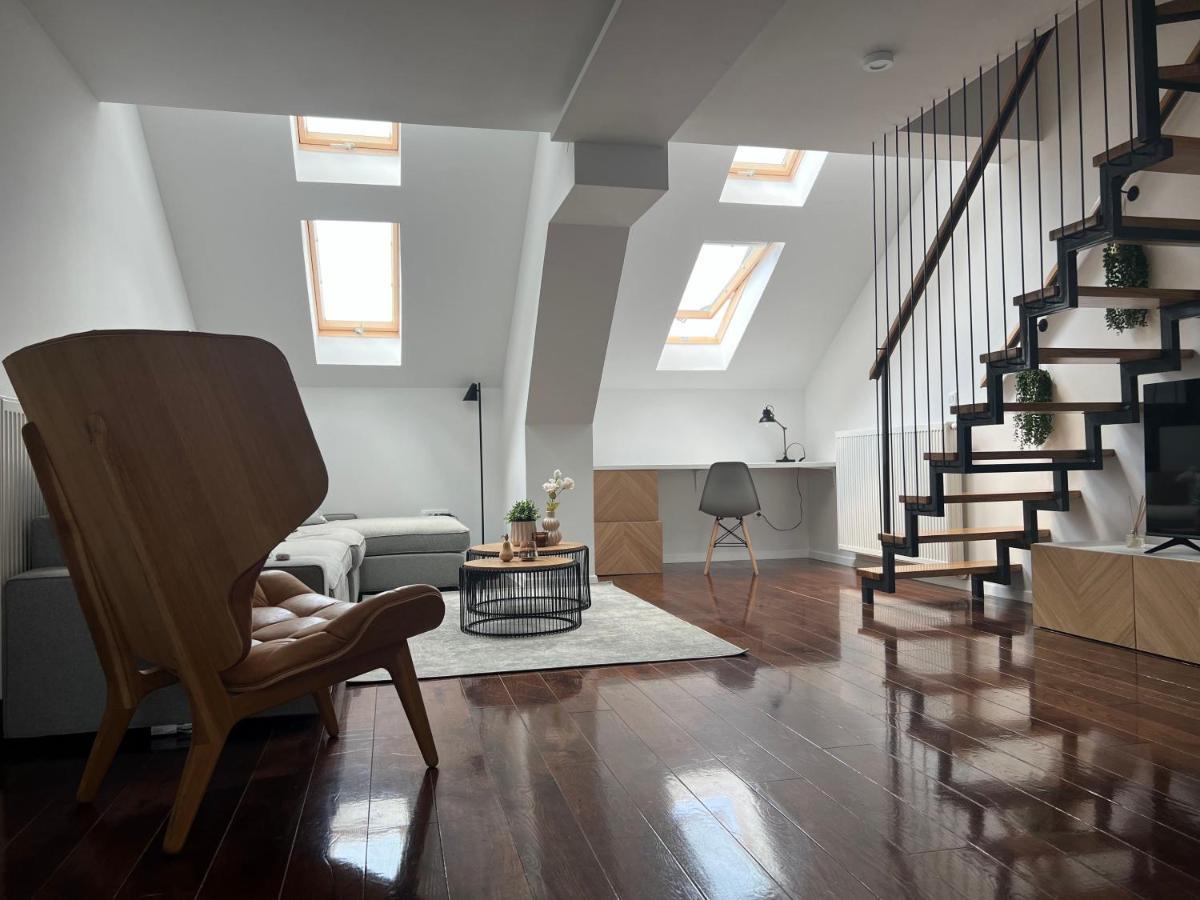 Cozy Loft Apartment In Zagreb Center Buitenkant foto